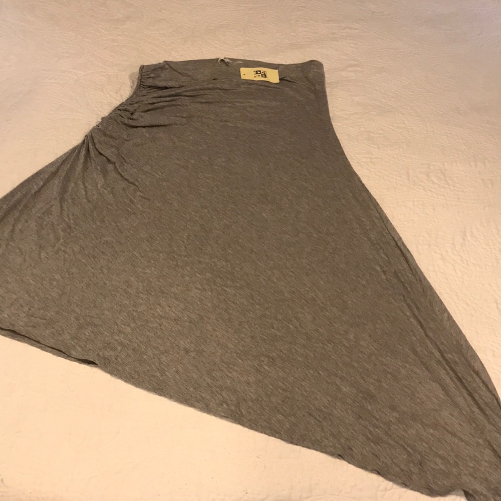 Max studio high low gray skirt size large